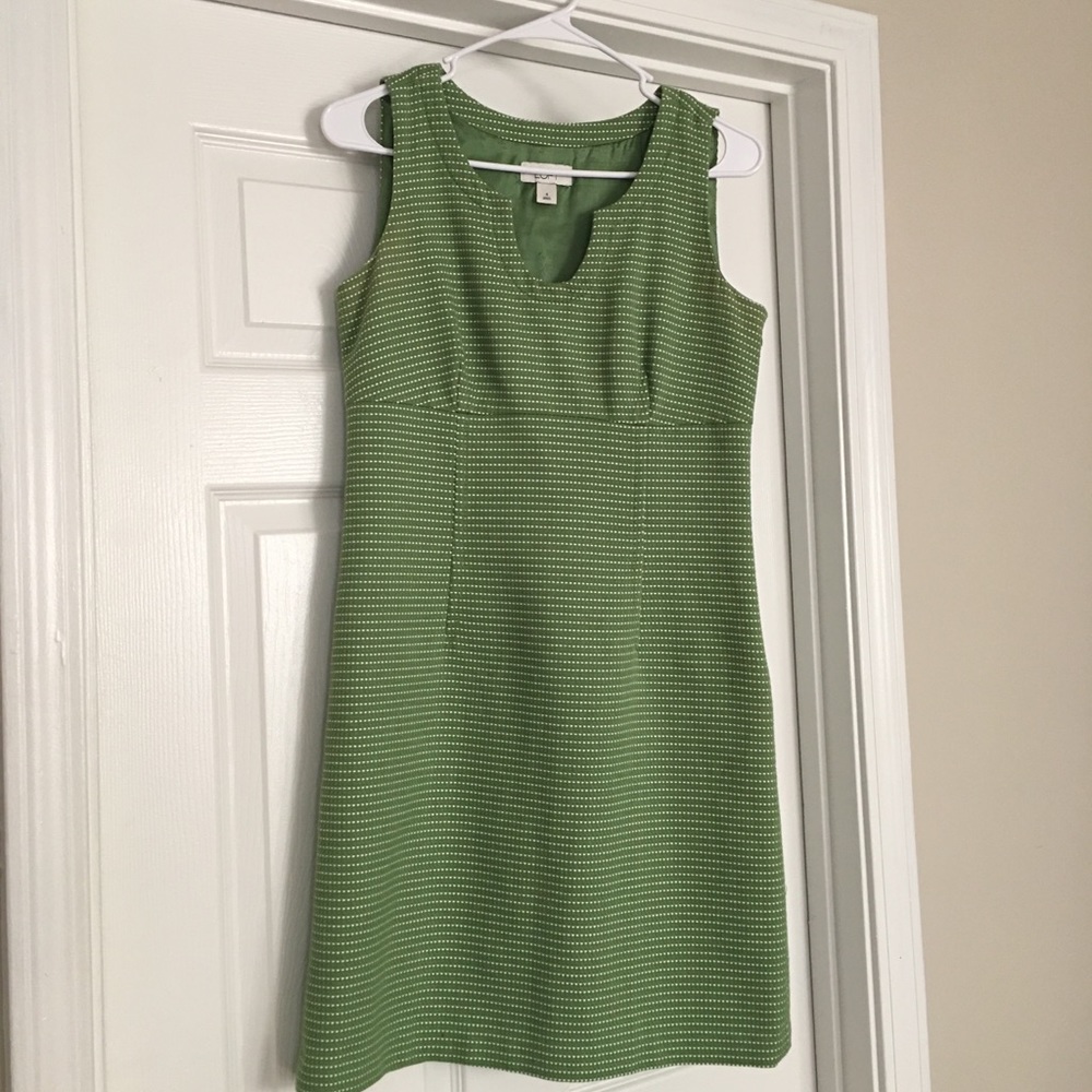 Green LOFT Spring Dress 👗